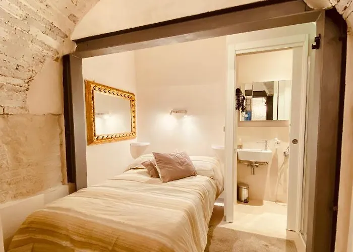 Vermaaten Boutique Ruby *