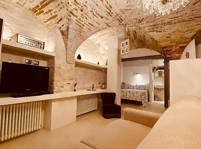 Vermaaten Boutique Ruby *